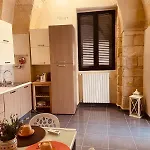 Dimore Di - La Corte Πανσιόν