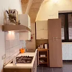 Dimore Di - La Corte Guest house