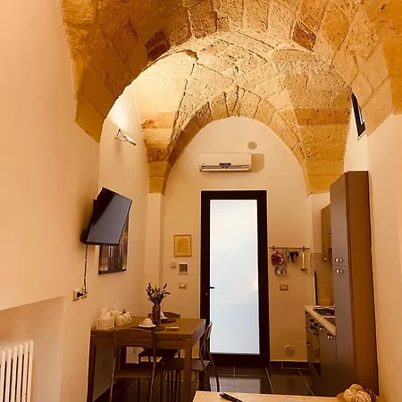 Dimore Di - La Corte Guest house