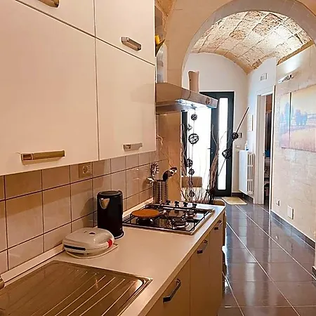 Πανσιόν Dimore Di - La Corte 4*